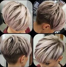 Le coiffeur de cette jeune femme a coupé les cheveux de cette jeune femme court, mais a laissé un beau volume sur les côtés. Pin By Annick Blaise On Fav Pixies In 2020 Thick Hair Styles Haircut For Thick Hair Short Layered Haircuts