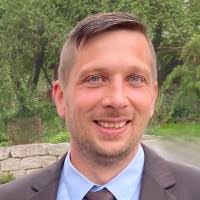 300+ Profile mit dem Suchbegriff „Kratzer“