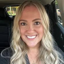 Jennifer Lowden's Instagram, Twitter & Facebook