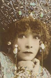 🇨🇵🕯️ March 26: Jewish born French stage legend Sarah Bernhardt, who died  100 years ago, was an institution in her country. She achieved superstardom  playing tragic heroines in productions that toured the