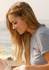 Admit it, lauren's bob hairstyle are seeming excellent. Top 30 Lauren Conrad Hairstyles Pretty Designs Hair Styles Lauren Conrad Hair Simple Prom Hair