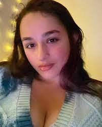 Joyce Bloshinsky's Instagram, Twitter & Facebook