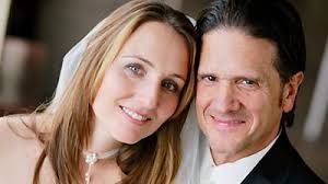 Radio: KLOS relaxes after romance whirlwind