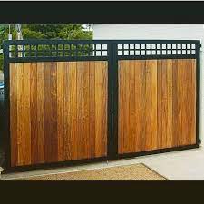 Mungkin hanya beberapa rumah yang telah dibangun oleh pemilikinya untuk menambah perlindungan kepada tempat tinggal mereka. Harga Pagar Kayu Palet