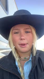 Ellie💋 (@webber.ellie)