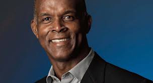 The Director's Role: To Both Support and Challenge the Leadership Team