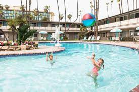This hotel features 2 restaurants, an outdoor pool, and a fitness center. Home Kings Inn San Diego Hotel Official Site Best Price