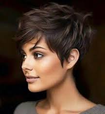 Pin di Rita Harman su Hair styles