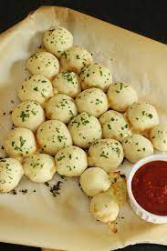 Christmas Tree Pull Apart Pizza Rolls Christmas Tree Bread Food Appetizer Recipes