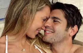 Los rumores de este embarazo comenzaron hace unos días, cuando morata publicó una foto junto a su mujer en la que posaba tocándole la tripa. Alvaro Morata Y Alice Campello Y Las Fotos Mas Top Sensual Intimo Y Romantico Te Elegiria Mil Veces