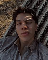 Arturo Celaya's Instagram, Twitter & Facebook