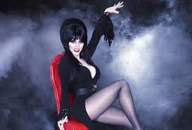 Elvira, mistress of the dark, comic book. Cult Icon Elvira Is The 1980s Feminist Hero We Need Right Now