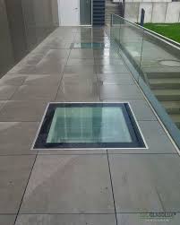 Die Begehbare Bodenverglasung Aus Der Skyvision Serie Von Glasolux Eignet Sich Hervorragend Fur Eine Garten Oder Oberlicht Dachterrasse Flachdach Dachfenster