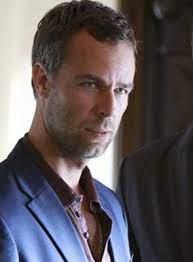 A collection of facts with age, height, net worth. Jr Bourne Filmstarts De