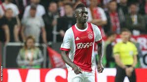 Davinson sanchez plays for english league team tottenham wb (tottenham hotspur) and the colombia national team in pro evolution soccer 2020. Davinson Sanchez Tottenham Sign Ajax Defender On Six Year Deal Bbc Sport