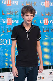 Robbie Kay Peter Pan Robbie Kay Robbie