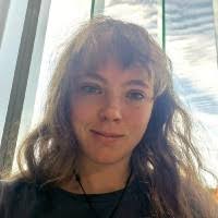 900+ "Lara" profiles