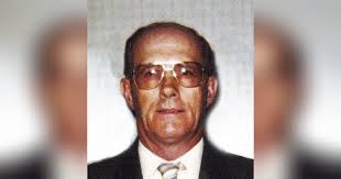 Death Notice for Dinton Blain Busch