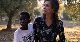 The best of international cinema little movie stars. Listen To Laura Pausini S Lo Si Seen From The Life Ahead Soundtrack Because We Should All Be Seen Leo Sigh