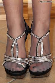 Piedi velati thena caminetto 01 049 (piedi-velati-thena-caminetto01-049.jpg)  Image - 84291546 - TurboImageHost.com