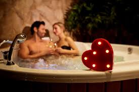 Sowohl für seine partei, die spd, wie für ihn persönlich beim. Romantik Wellness Wochenenden Zu Zweit Hotel Angebote Und Tipps