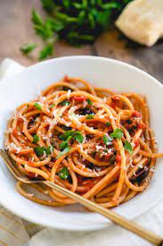 Easy Pasta Puttanesca Recipe A Couple Cooks Recipe Pasta Puttanesca Recipe Pasta Puttanesca Easy Pasta