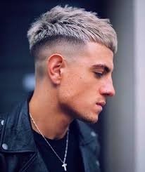 Check out men's haircut ideas and styling advice before heading in to smartstyle. Men S Hair Styles Menshairstyles Mens Hairstyles Hair Styles Long Hair Styles