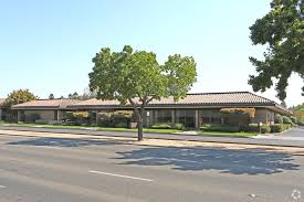 555 W Shaw Ave Fresno Ca 93704 Office For Lease Loopnet Com