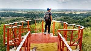 Setelah mengetahui fasilitas dan lokasi bukit cinta pamekasan madura, kini saatnya melihat harga tiket masuknya. Tiket Masuk Bukit Cinta Bayat Klaten Jadwaltravel Com