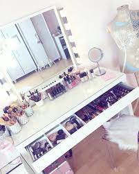 Let what's inside of you imagine that instead of decorating just the table for valentine's day (one vase of flowers, anyone?) that you spread the love and infused pinks, reds and a. Pin On Home Vanity Office Storage