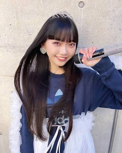 アイドル10周年になりました🎤💙 ・ アイドル活動をはじめて今日で10周年！！ 今の私がいるのはみなさんが支えてくださった おかげです😭💕 いつも応援ありがとう✨ これからも皆さんに恩返し出来るように頑張ります！！ ・ #高嶺のなでしこ #アイドル #10周年 #ひめりの ...