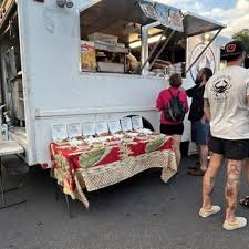 KeAloha's Seafood truck — Fast food restaurant food truck in Honolulu, Hawaii