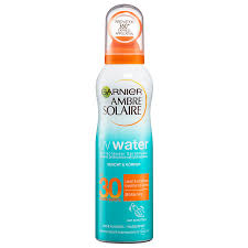 Dafür haben wir tests und meinungen ausgewertet und zu einer. Garnier Uv Water Erfrischender Spruhnebel Lsf 30 Sonnenspray Online Kaufen Bei Douglas De