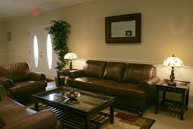 Couch Wikipedia Our chesterfield sofa beds come in the traditional button back design, as classic leather chesterfield sofas or fabric chesterfield designs.