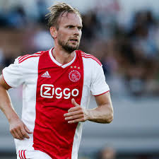 #nigel de jong #siem de jong #frenkie de jong #de jong transfer #i get it #we have a lot of fpotballers with the same last name. Sydney Fc Unveil Latest Marquee Signing Siem De Jong A League The Guardian