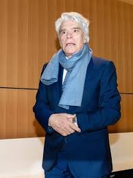 A french appeal court ruled in december 2015 that mr tapie should pay back the compensation. T Tuzttmtapazm