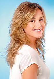 Frisur Mittellanges Haar Stufig Mittellange Haare Frisuren Mittellanges Haar Gestufter Haarschnitt