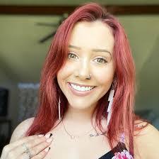 Rae Friedman's Instagram, Twitter & Facebook