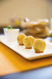 I supplì alla romana sono un antipasto tipico laziale. Bollette Polpette Di Bollito Alla Romana Picture Of Ristorante Sacro E Profano Rome Tripadvisor