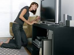 Are You Cleaning Your Flat Screen Tv Or Computer Monitor Correctly Flat Screen Clean Flat Screen Tv Clean Tv Screen