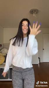 Tu souhaites jouer avec des animaux, préparer de bons petits plats ou gérer une boutique virtuelle ? Nouveau Absolument Gratuit Jeux Video Couple Style Fabriquer Les Jouets Des Enfants Le B Charli Videos Dance Videos Dance Choreography Videos