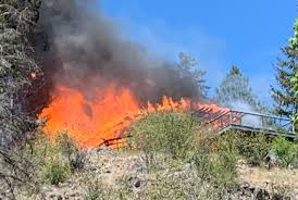 Serving the community since 1905. Peachland Fire That Destroyed One Home And Expanded Into The Forest Now Deemed Under Control By Bc Wildfire Evacuation Alert Lifted West Kelowna News Castanet Net