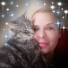 The Perfect Grandma: A Dark Domestic Thriller (The Lawrence Secrets Series  Book 2) eBook : Derek, Julia : Amazon.in: Kindle Store