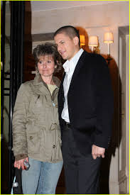 He has two younger sisters, gillian and leigh. Wentworth Miller Makes A Paris Prison Break Photo 998421 Wentworth Miller Pictures Just Jared