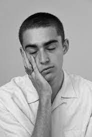 Joey Barlow's Instagram, Twitter & Facebook