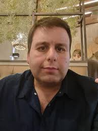 Hi my name is Aaron, I am 39 and am from Gibraltar, single and available,  looking for my soul mate. I am a Lawyer by profession, an Artist, love  movies, theatre, Dancing