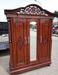 Modern minimalis additional service : Lemari Sliding 3 Pintu Putushima Furniture