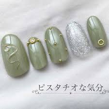 なんだかとにかく ピスタチオな気分なんです 春っぽくて可愛いよね𓂃𓈒 𓎂 使用した物 𓎂 ダイソー フレンドネイル 30 オリー