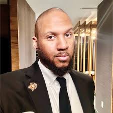 After 11 years of moving LA, I pulled in my bus for the last time today.  After a lengthy interview process, I am joining the City of Santa Monica 's  mobility division