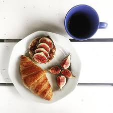 Petit Dejeuner Landais Avec La Confiture De Figues De Ma Mamie Et Des Figues Fraiches Bon Dimanche A Tous Perfect Breakfast In Hossegor With My Family I M So